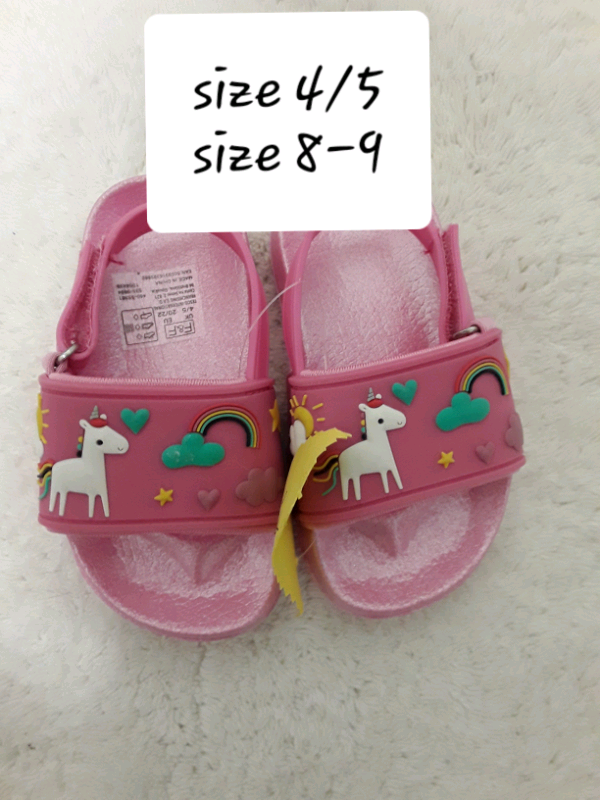 girls flip flops size 4